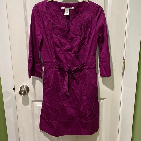 Diane Von Furstenberg Dresses & Skirts - DVF Pleat Detail Half Sleeve Sheath Dress